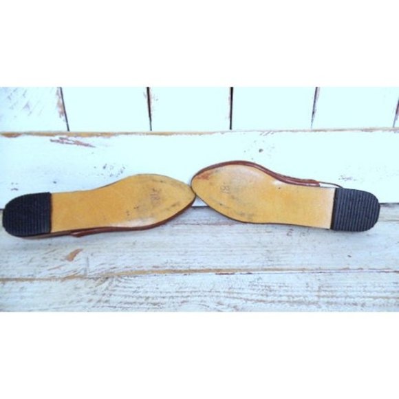 Brown leather gold red metallic thread Indian style flat slipper shoes - Picture 5 of 5